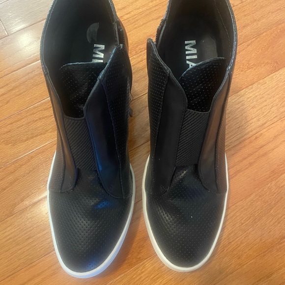 MIA Christi Womens Slip On - size 9M - Picture 4 of 7